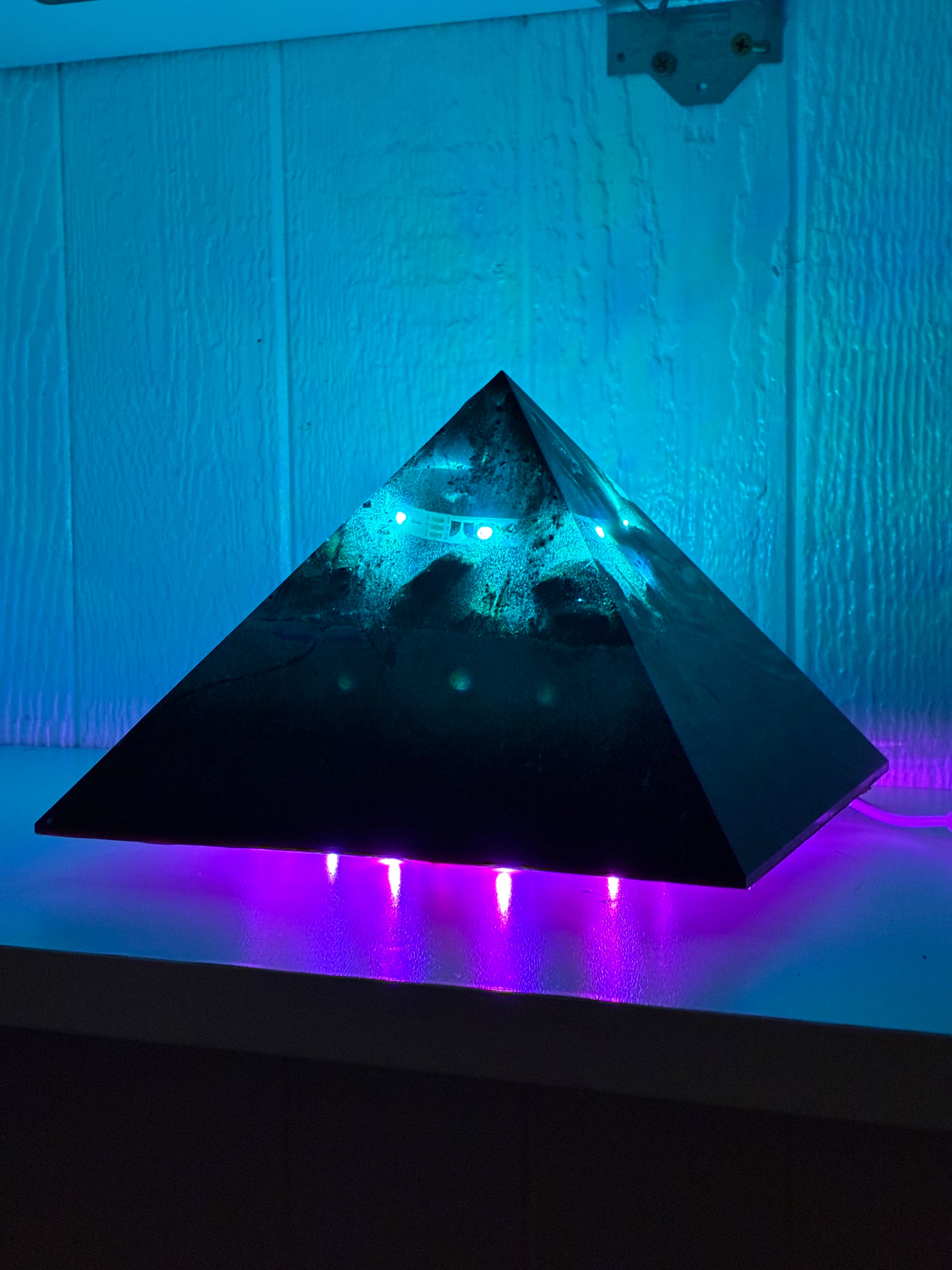 7x8 Inch 5lb Sedona Giza Pyramid w/ Colombian Quartz, Iron Quartz, Shungite, Magnetite, Underglow Magnetic Core Lighting, 5G Protection, Night Stand Edition & Travel Case
