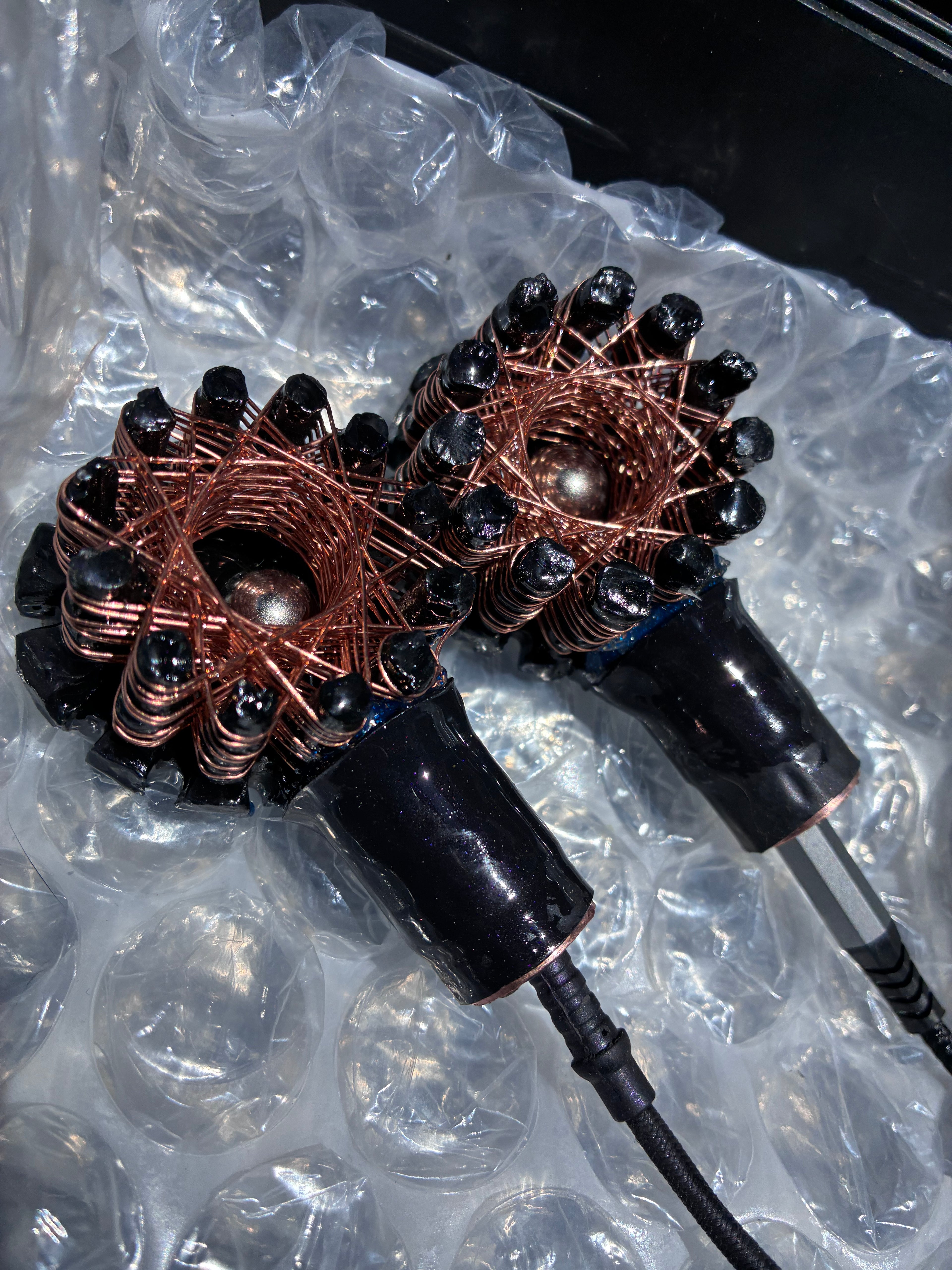 -1x Dark Knight Starship Coil PEMF Rife Machine – Aux to Phone Frequency Powered – Vortex Iron Quartz Piezoelectric – Magnet Included – Upgraded Coil & Neck 1ft PEMF Field