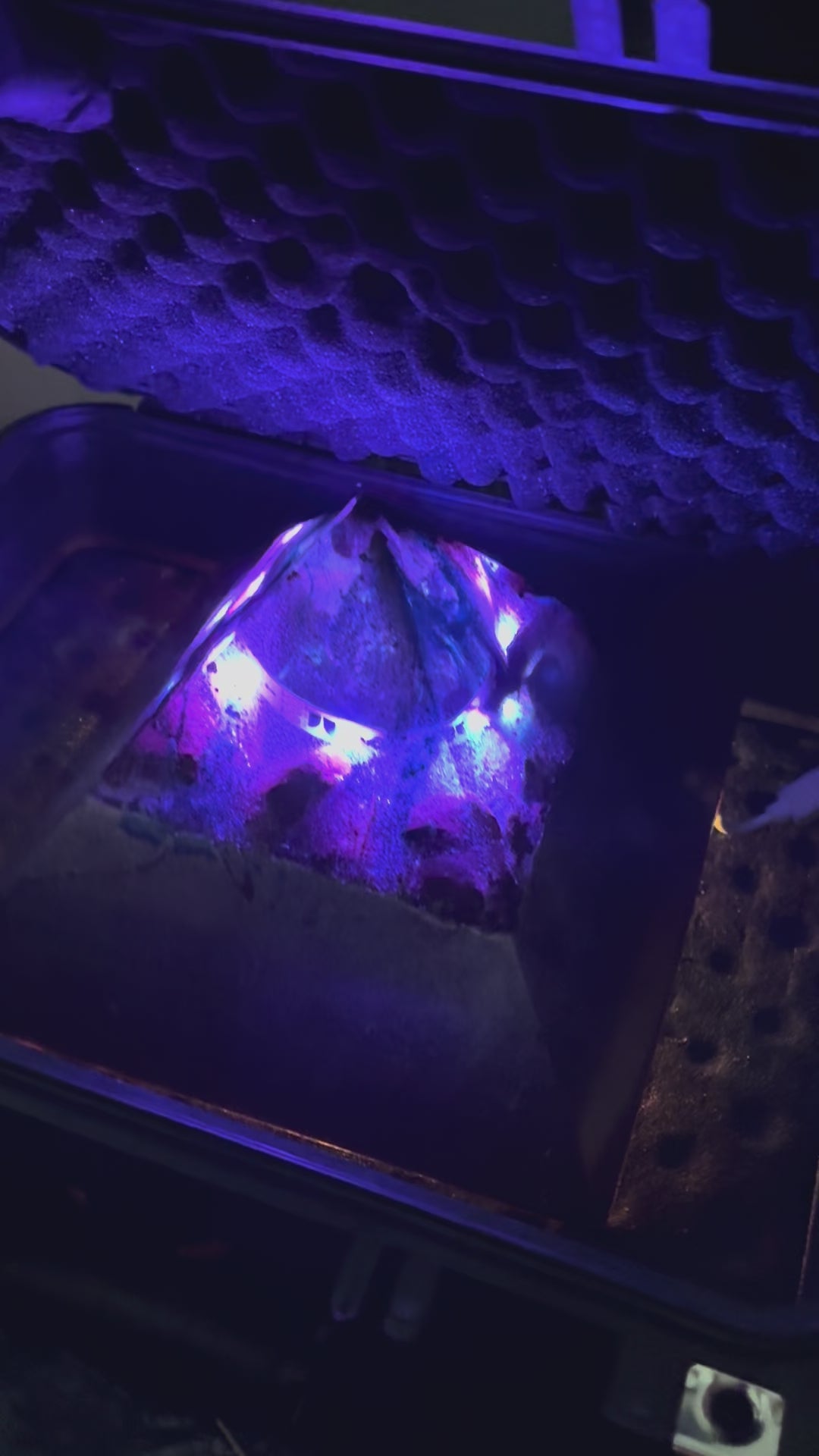 7x8 Inch 5lb Sedona Giza Pyramid w/ Colombian Quartz, Iron Quartz, Shungite, Magnetite, Underglow Magnetic Core Lighting, 5G Protection, Night Stand Edition & Travel Case