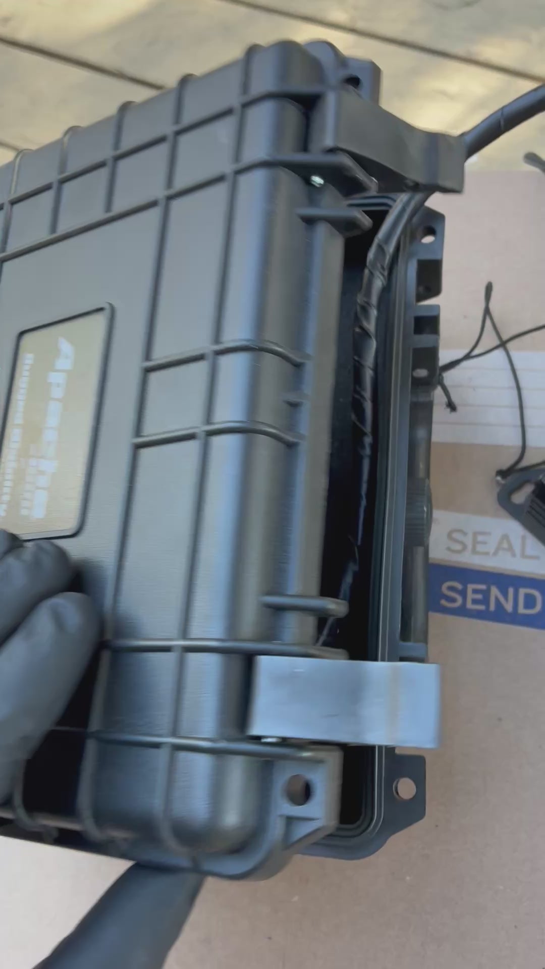 12P StarRift Miniature 3-Inch Blacked Out Edition Quantum Biomagnetic Portable Device - Complete Full Travel Case Setup with Integrated Bluetooth Amplifier, Powerful Built-In Magnet for Intense Vibration Feedback, Upgraded Block Neck Strap Stand,